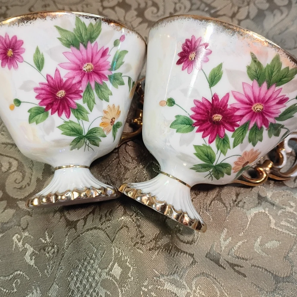 Ucagco Norleans Teacups "September Aster" - Picture 4 of 8